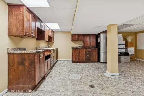 Kitchen - 100 2nd Ave, Montgomery, IL 60538 photo 2 of 2