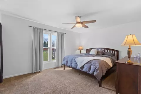 Bedroom - 105 Wallace St, Bartlett, IL 60103 photo 1 of 3