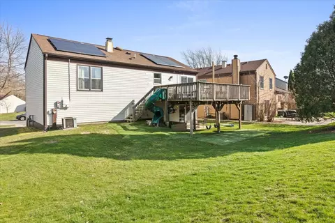 Exterior - 105 Wallace St, Bartlett, IL 60103 photo 4 of 4