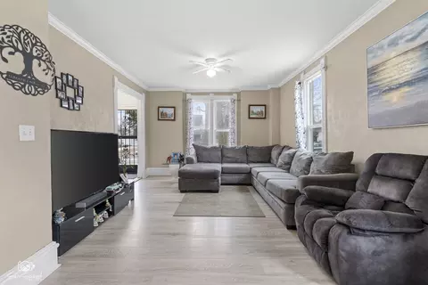 Living - 817 Maple Ave, Belvidere, IL 61008 photo 1 of 2