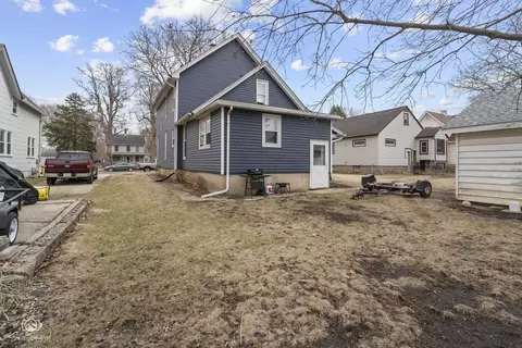 Exterior - 817 Maple Ave, Belvidere, IL 61008 photo 2 of 3