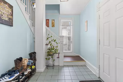 Entry Way - 817 Maple Ave, Belvidere, IL 61008 photo 1 of 1