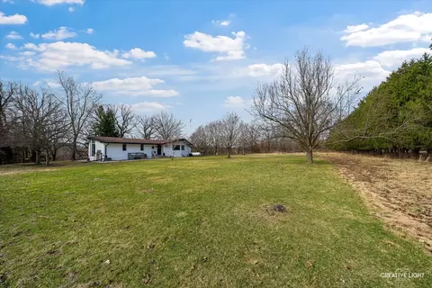 6815 W Dupont Rd, Morris, IL 60450