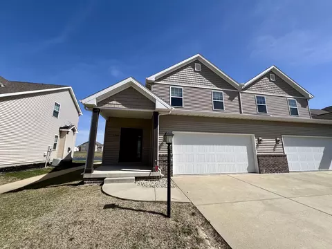 1316 Myrtle Beach Ave, Champaign, IL 61822