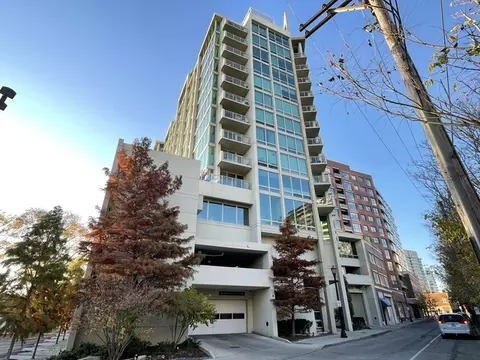 1570 Elmwood Ave #603, Evanston, IL 60201