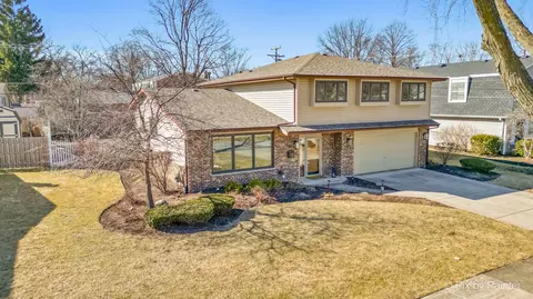 726 N Greenwood Dr, Palatine, IL 60074