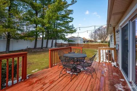 1956 Cambridge Ln, Wheaton, IL 60189 photo 23