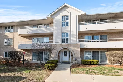 10832 S 76th Ave #2E, Worth, IL 60482