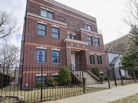 2219 N Campbell Ave #1S, Chicago, IL 60647