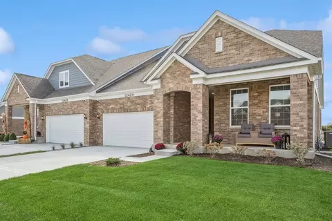 12424 Portrush Ln, Lemont, IL 60439