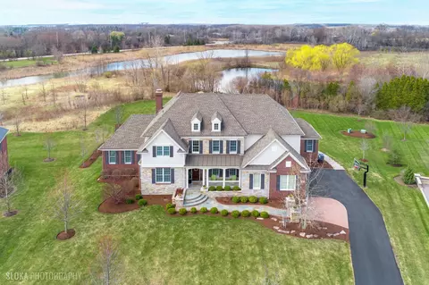 6 Shenandoah Cir, South Barrington, IL 60010