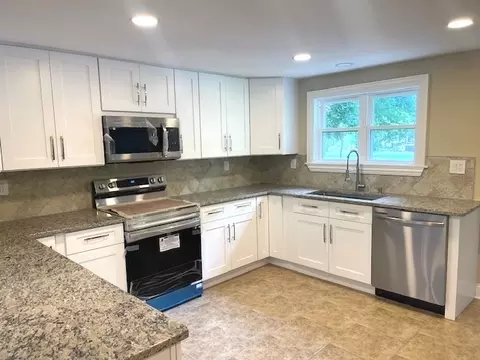 Kitchen - 25523 W Route 30, Plainfield, IL 60585 photo 1 of 3