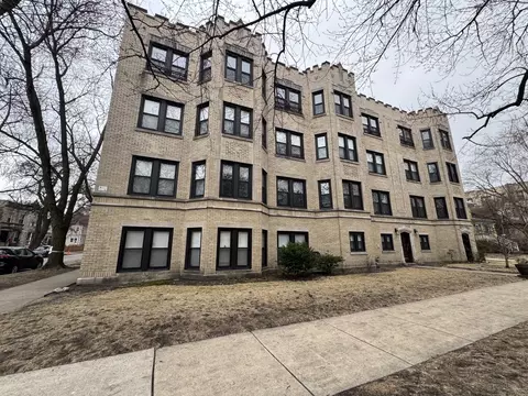1905 W Estes Ave #1, Chicago, IL 60626