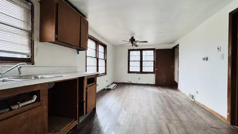 Living - 14714 Ellis Ave, Dolton, IL 60419 photo 3 of 3