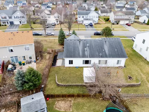 View/Area - 4207 Dillon St, Plano, IL 60545 photo 3 of 8