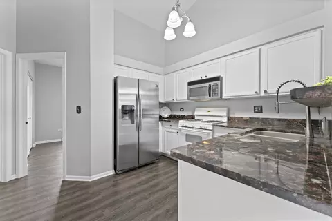 Kitchen - 4207 Dillon St, Plano, IL 60545 photo 1 of 3