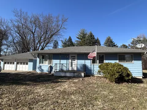 1409 Sycamore Dr, Rock Falls, IL 61071