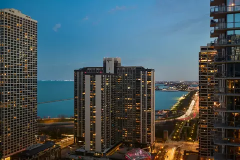 363 E Wacker Dr #2201, Chicago, IL 60601 photo 12