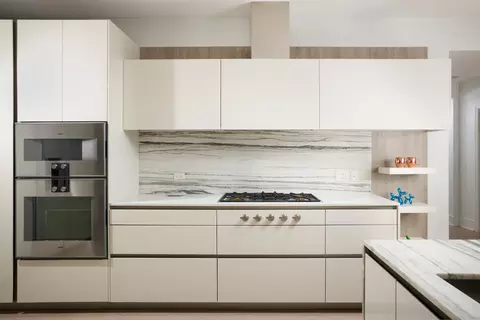 363 E Wacker Dr #2201, Chicago, IL 60601 photo 4