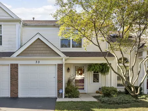 33 Marion Ln, Streamwood, IL 60107