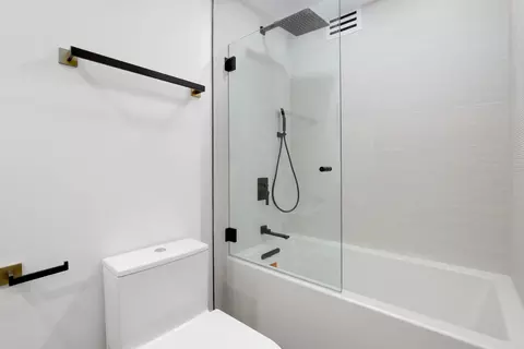 200 E Delaware Pl #10A, Chicago, IL 60611 photo 32