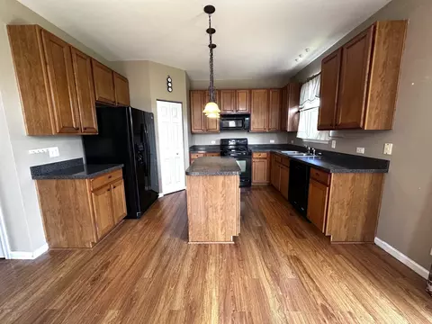 343 Tracy Ln, Elgin, IL 60124 photo 8