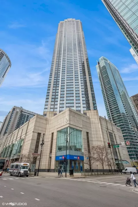 512 N Mcclurg Ct #3901, Chicago, IL 60611