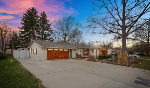 703 Adams St, Monticello, IL 61856