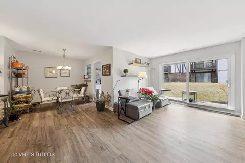 Other - 840 Sheldon Ct #A, Wheaton, IL 60187 photo 1 of 2