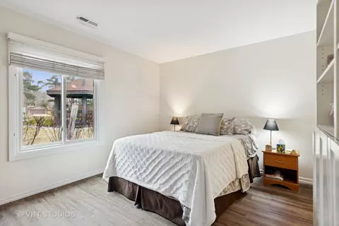 Bedroom - 840 Sheldon Ct #A, Wheaton, IL 60187 photo 2 of 3
