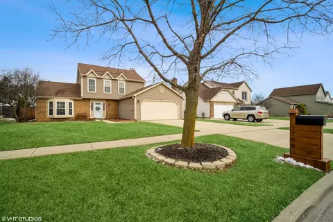 1100 Wilmington Ln, Hoffman Estates, IL 60169