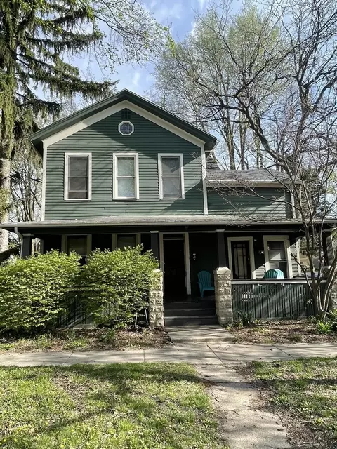 606 E Front St, Bloomington, IL 61701