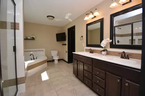 Bath - 1204 Ledgestone Dr, Normal, IL 61761 photo 1 of 8
