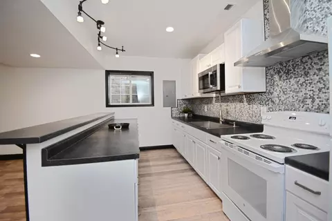 Kitchen - 1204 Ledgestone Dr, Normal, IL 61761 photo 15 of 17