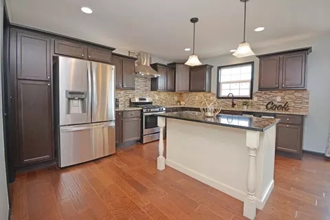 Kitchen - 1204 Ledgestone Dr, Normal, IL 61761 photo 6 of 17
