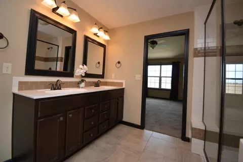 Bath - 1204 Ledgestone Dr, Normal, IL 61761 photo 3 of 8