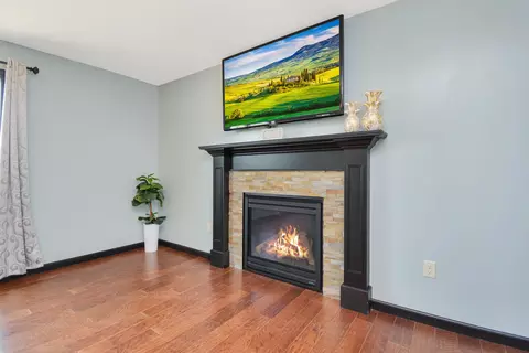 Living - 1204 Ledgestone Dr, Normal, IL 61761 photo 3 of 5