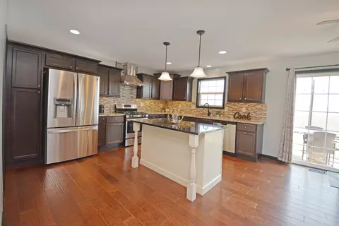 Kitchen - 1204 Ledgestone Dr, Normal, IL 61761 photo 4 of 17
