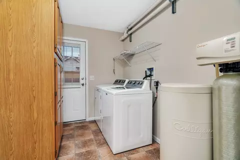 407 E James St, Dwight, IL 60420 photo 18