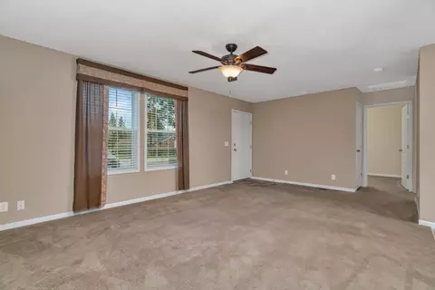 407 E James St, Dwight, IL 60420 photo 11