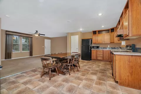 407 E James St, Dwight, IL 60420 photo 10