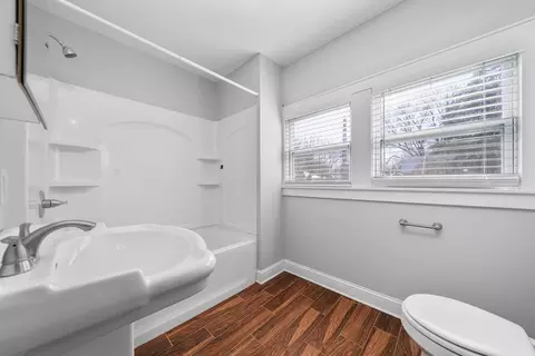 Bath - 1013 W 3rd St, Dixon, IL 61021 photo 1 of 2