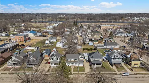 View/Area - 1013 W 3rd St, Dixon, IL 61021 photo 1 of 2