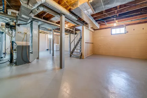 Other - 1013 W 3rd St, Dixon, IL 61021 photo 6 of 7