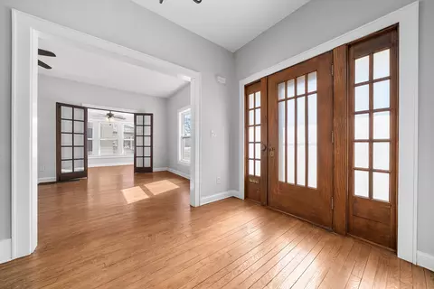 Entry Way - 1013 W 3rd St, Dixon, IL 61021 photo 1 of 7
