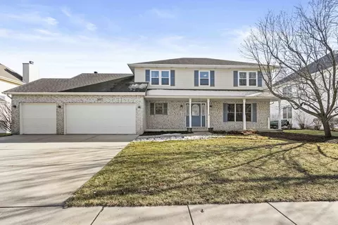 26557 S Lyndsay Dr, Channahon, IL 60410