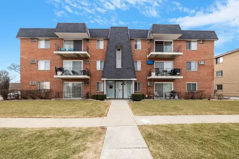 12900 Crestbrook Ct #8, Crestwood, IL 60445
