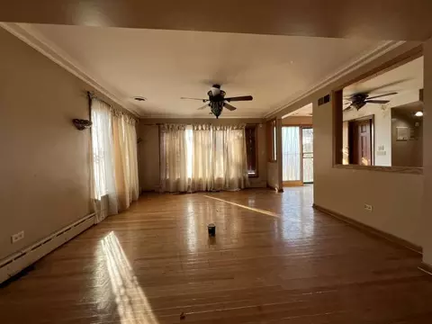 Living - Undisclosed, Chicago, IL 60619 photo 1 of 7