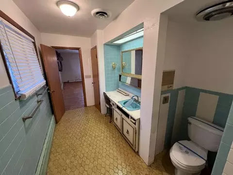 Bath - Undisclosed, Chicago, IL 60619 photo 6 of 6