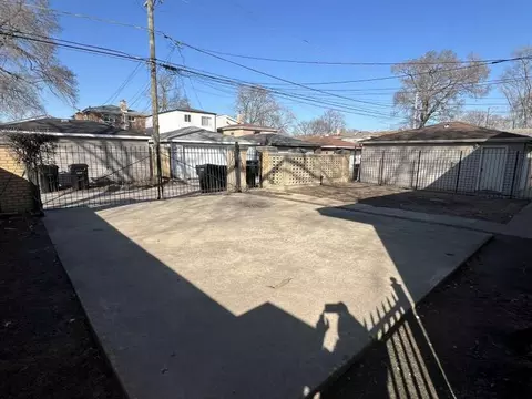 Exterior - Undisclosed, Chicago, IL 60619 photo 5 of 8